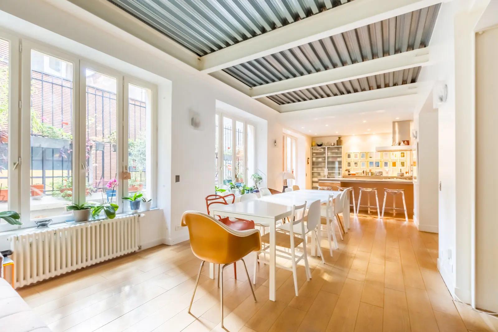 Alain's atypical duplex - Cosy and bright