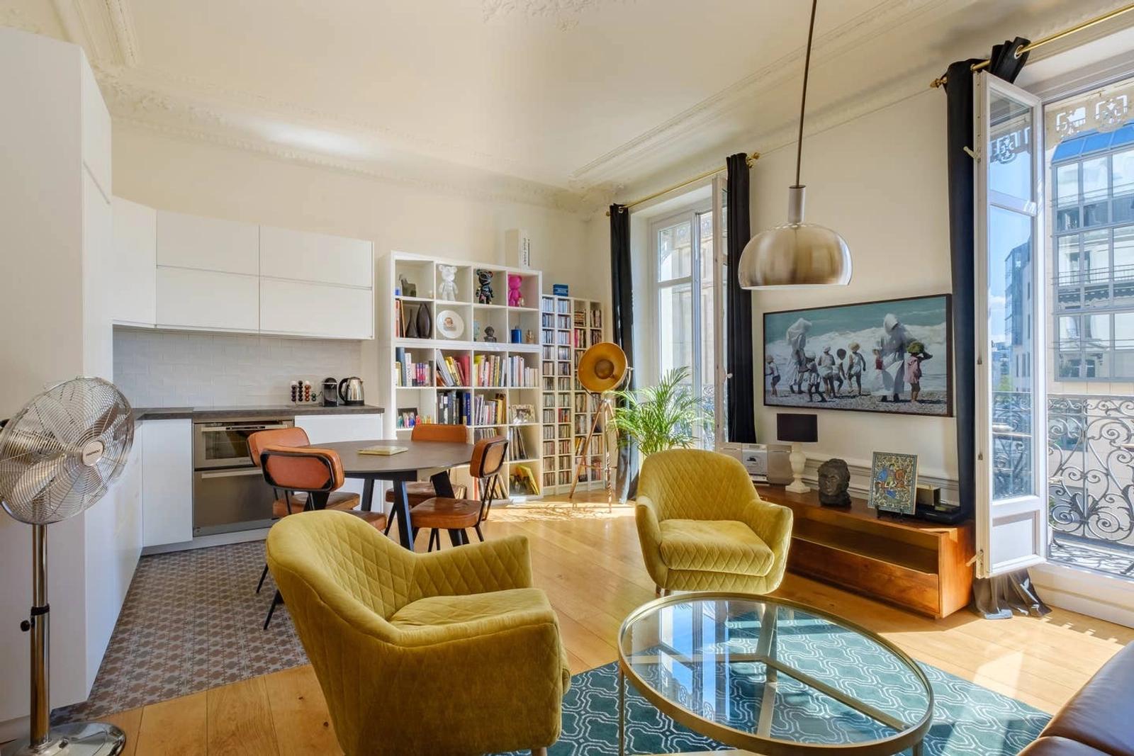Hausmanian apartment in the heart of Paris