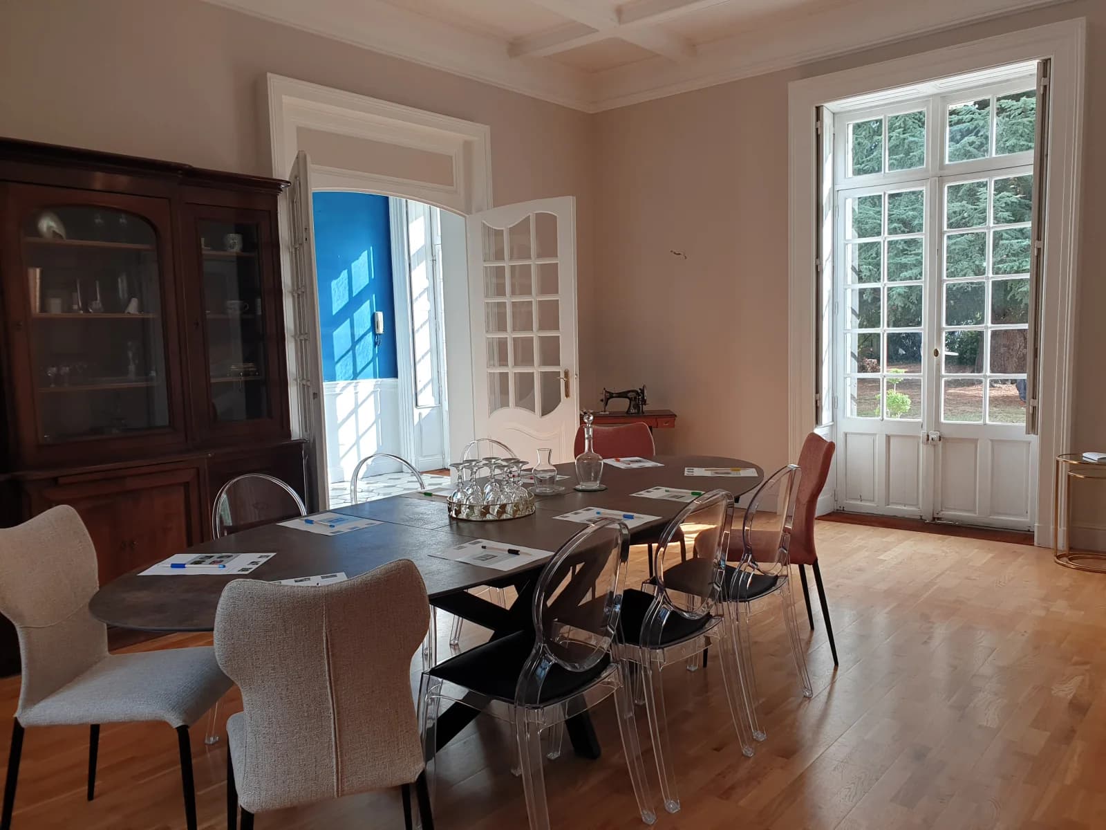 Meeting room in 18th-century residence near Tours - 2