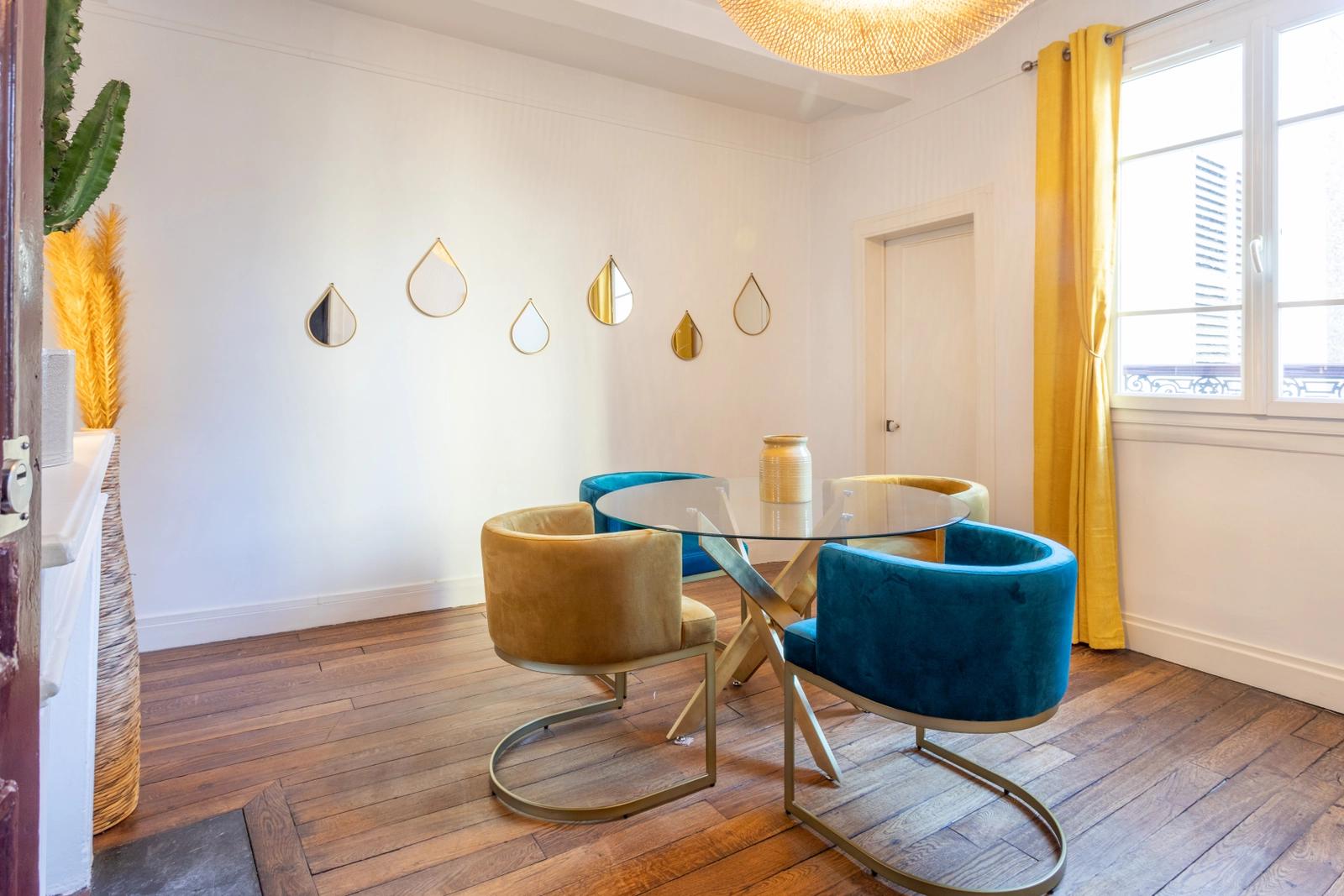 Meeting room in Parisian apartment near the Eiffel Tower - 4
