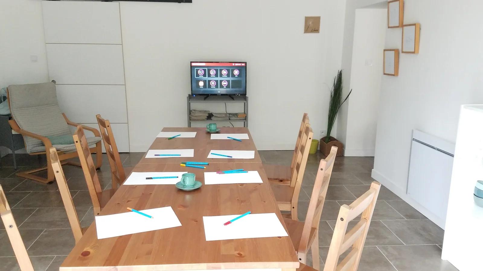 Meeting room in House in Drôme provençale - 0