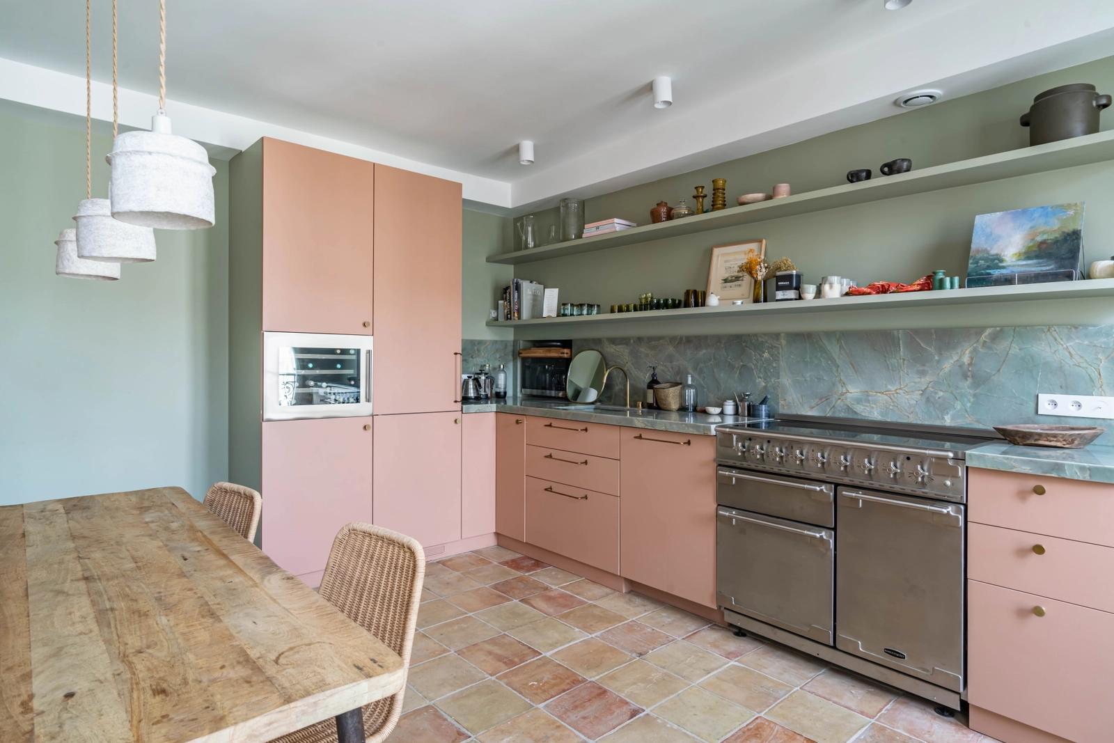 Kitchen in Superb architect-designed apartment - 3