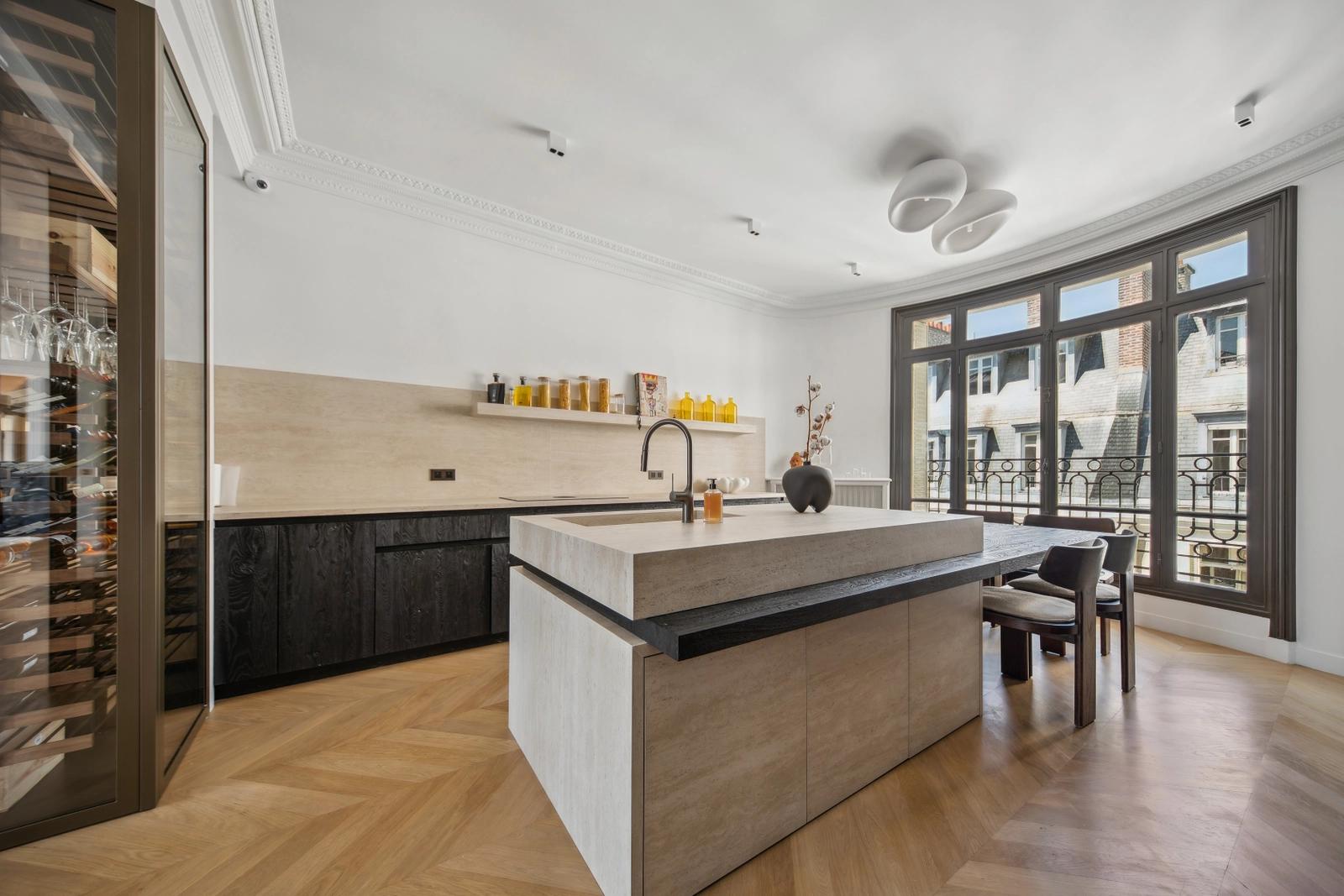 Kitchen in Haussmann apartment with terrace and view - 3