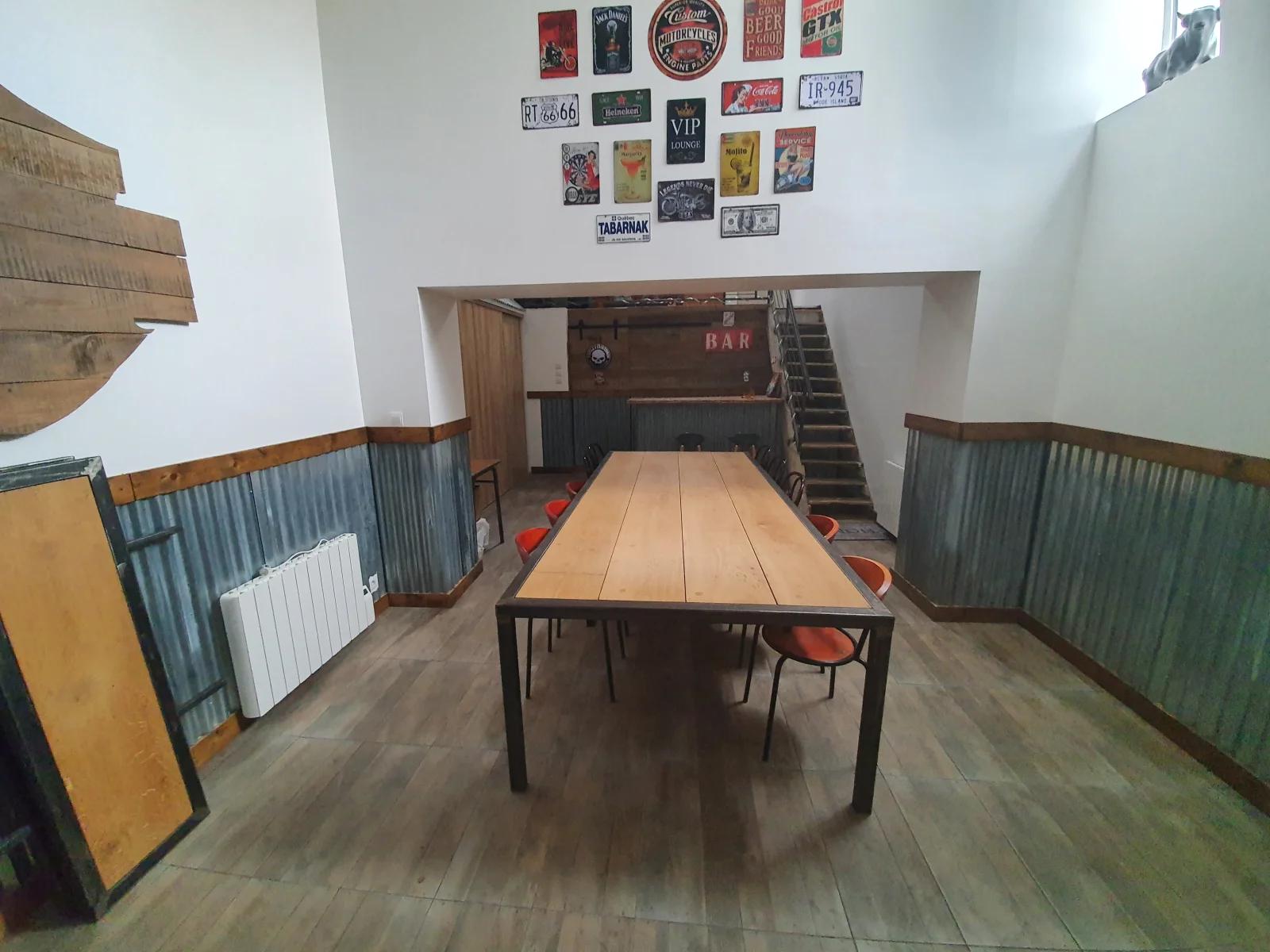 Salle de réunion dans Salle avec mezzanine style loft - 2