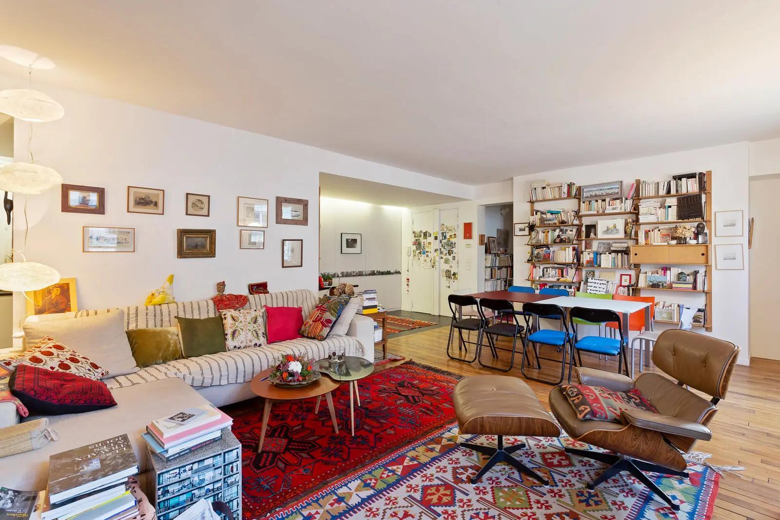 Living room in Apartment in the Marais - 1