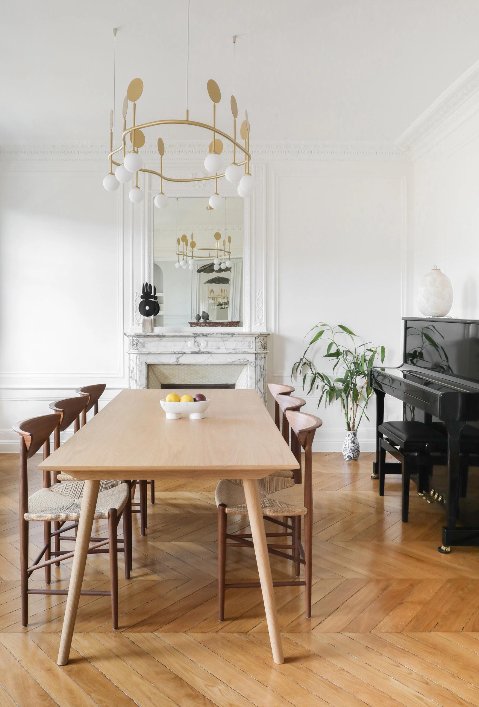 Meeting room in Parisian apartment, refined and poetic - 3