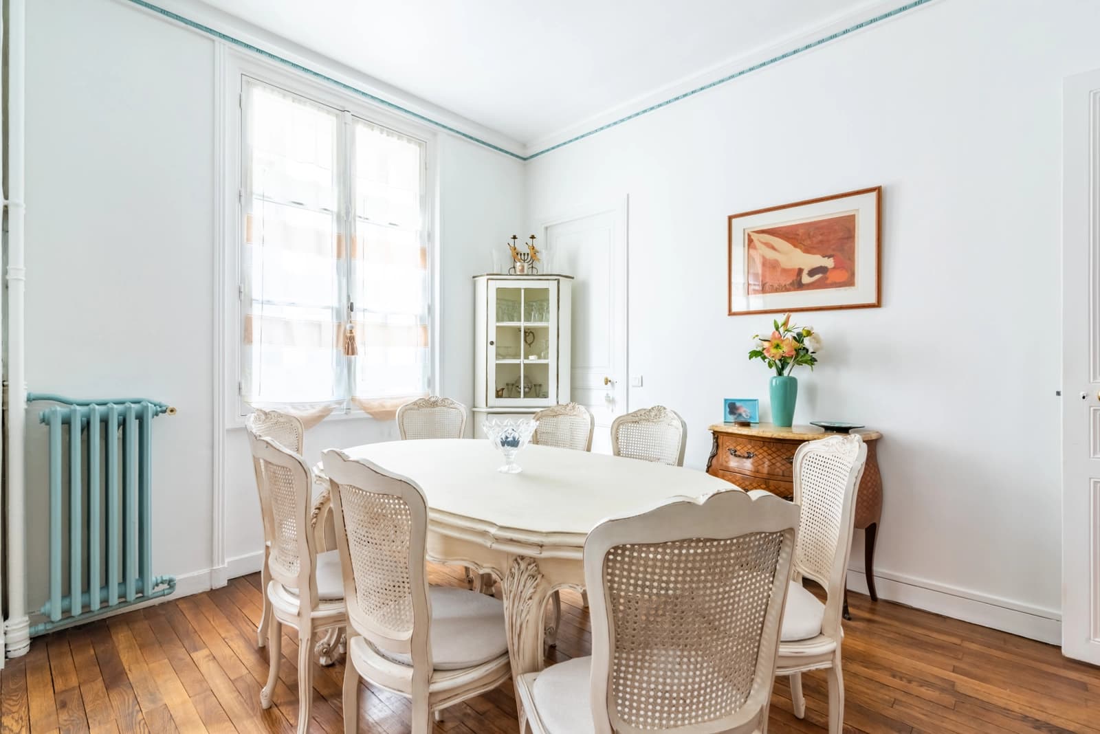 Meeting room in Parisian apartment in beautiful Art Deco building - 1