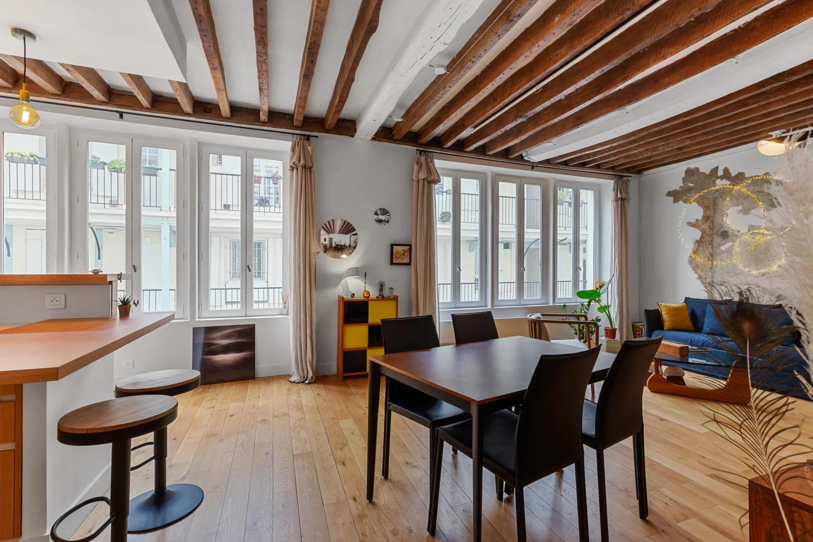 Meeting room in Warm and bright loft in the heart of Paris - 0