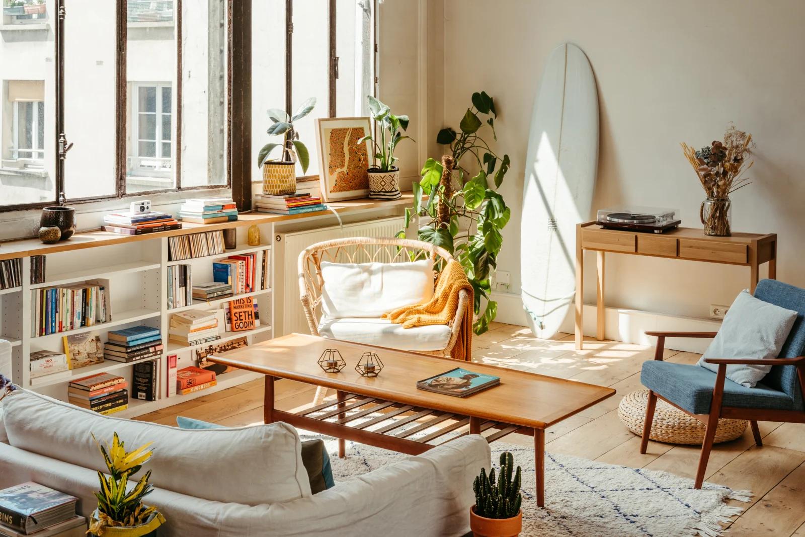 Living room in Light-filled loft on the Canal Saint Martin - 2