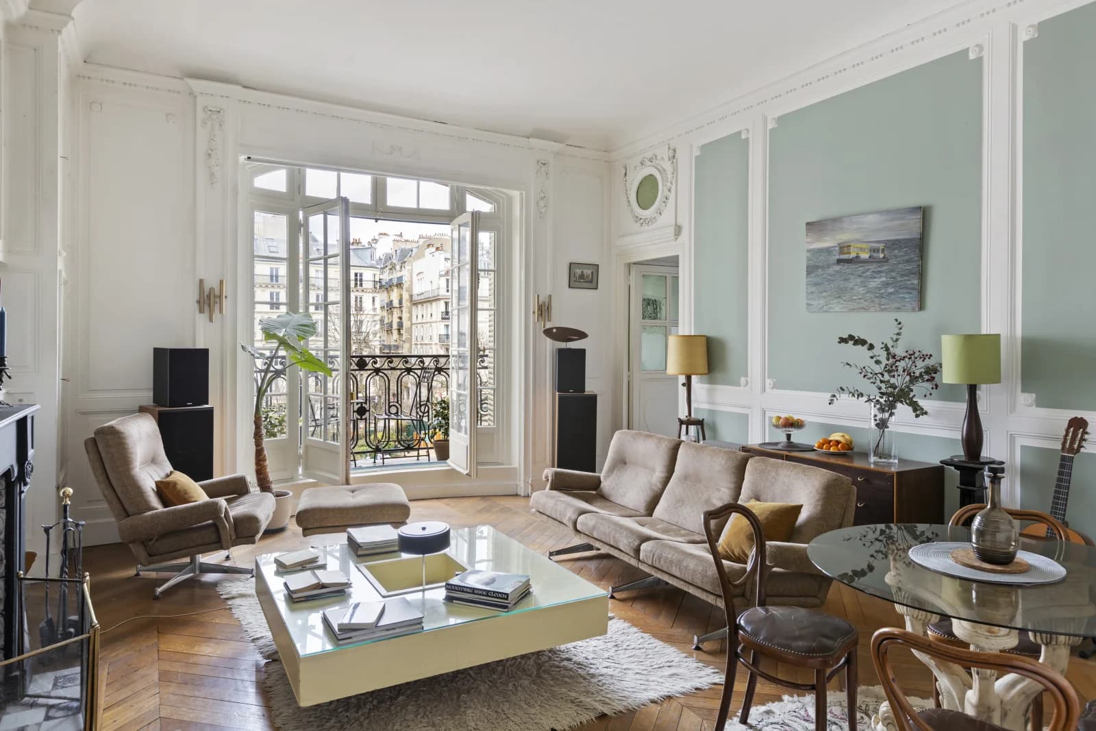 Living room in Luxury apartment on the Sacré Coeur - 2