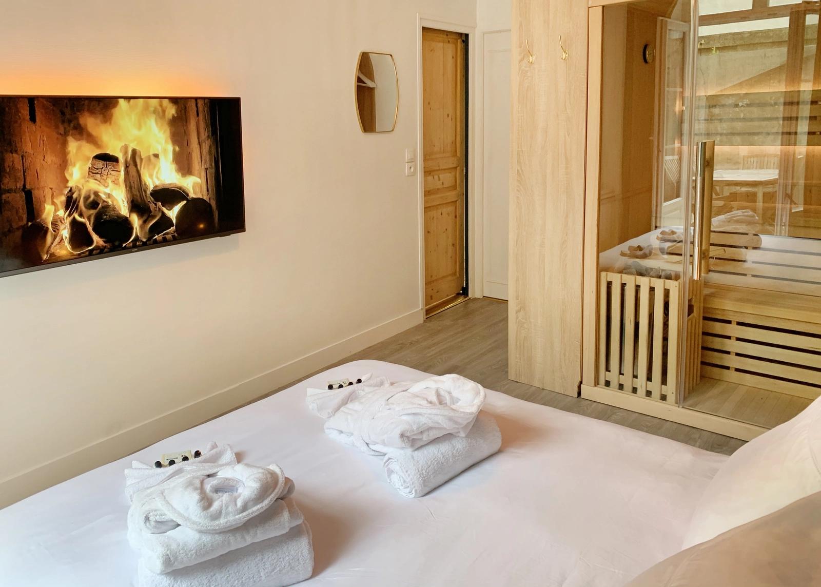 Dormitorio dentro Suite con sauna privada - Cosy Flat Senlis - 5