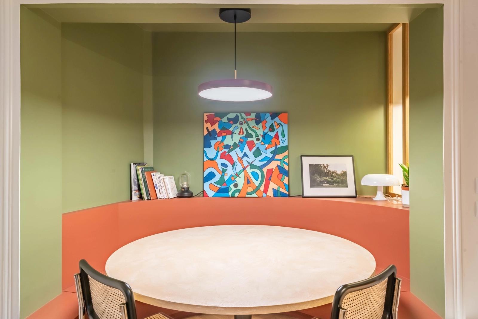 Meeting room in Magnificent architect-designed apartment - 2