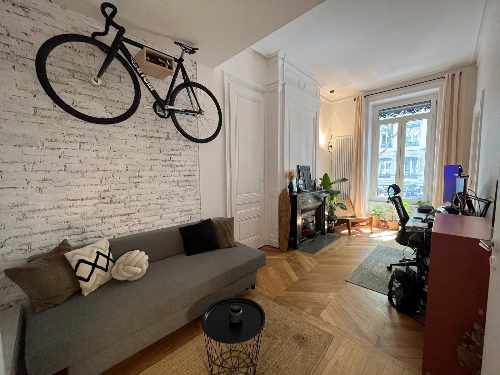Living room in Charming Haussmann apartment - 2