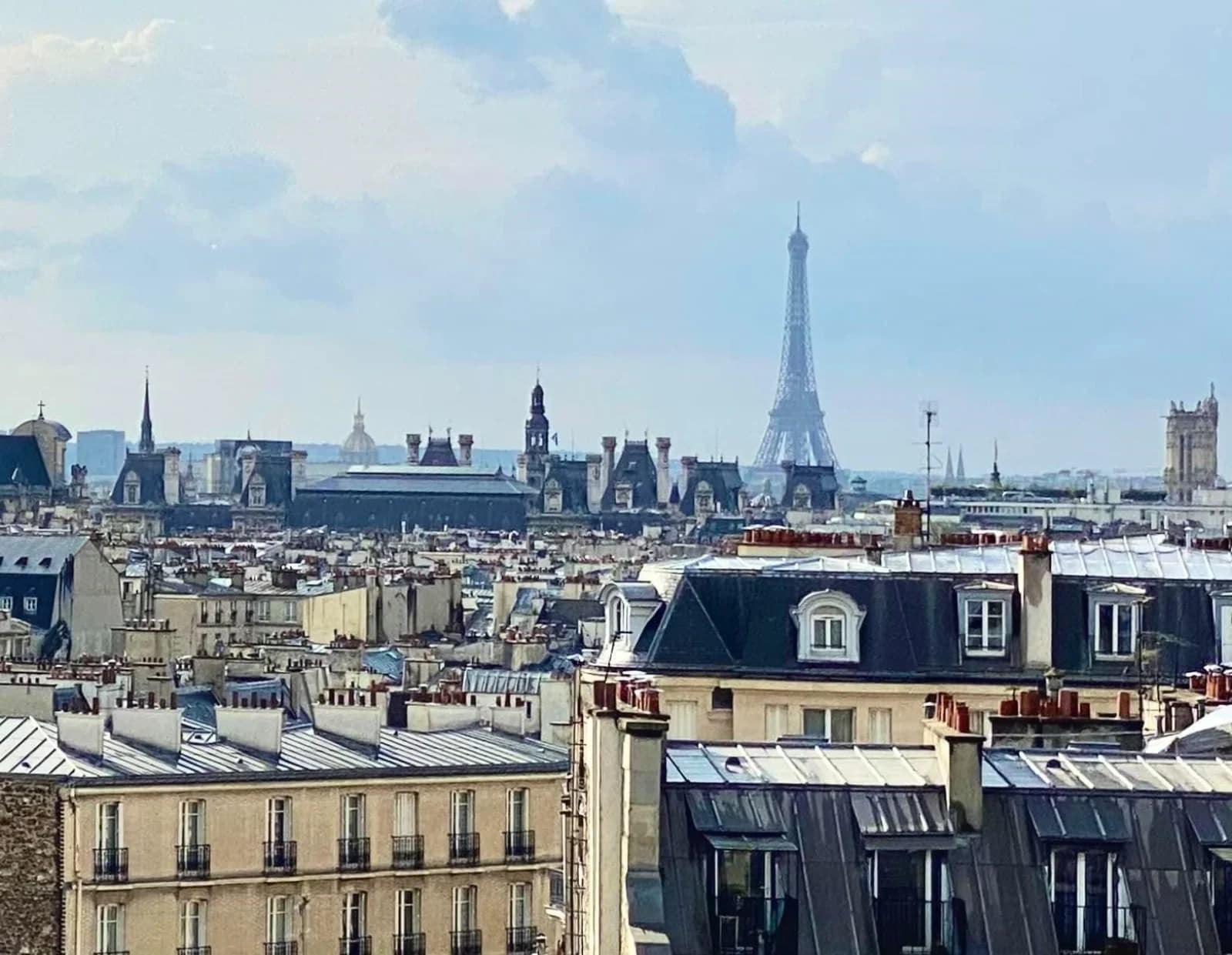 Space Splendid view of the Paris skyline and Marais - 2