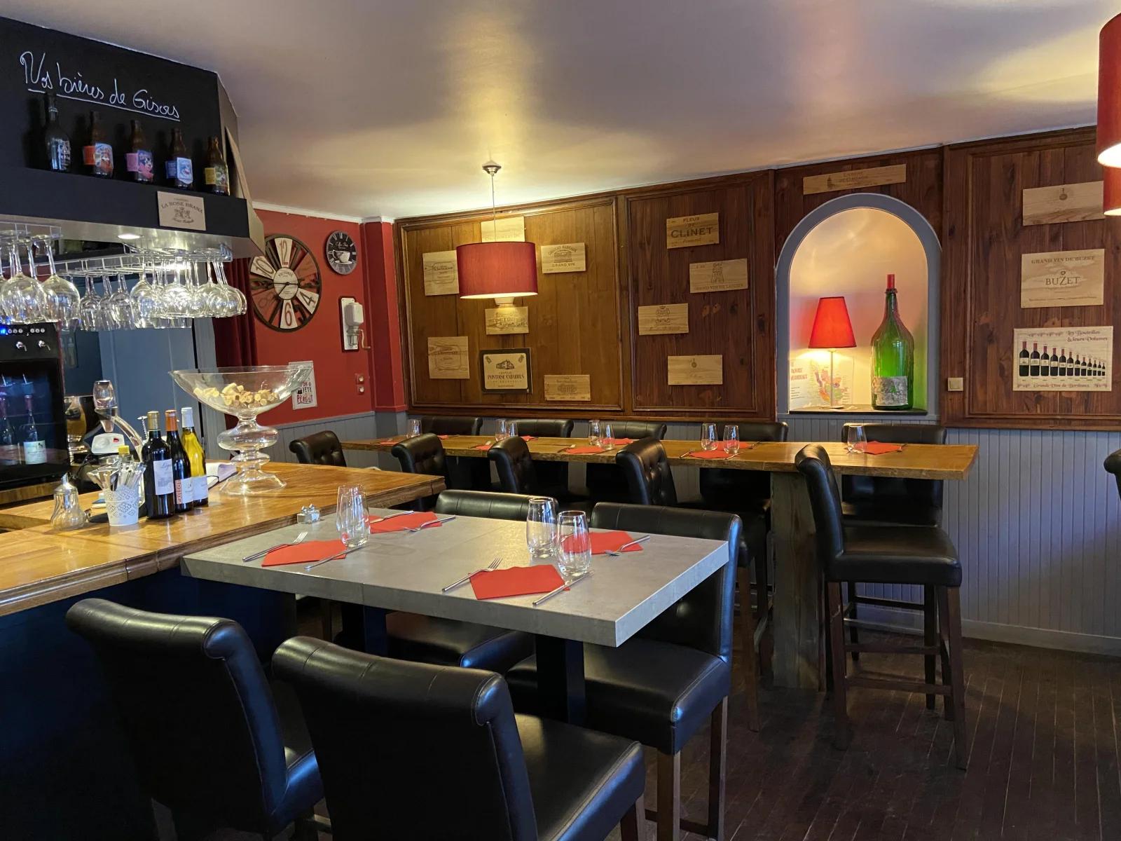 Salle de réunion dans Restaurant, bar à vin avec sa terrasse - 5