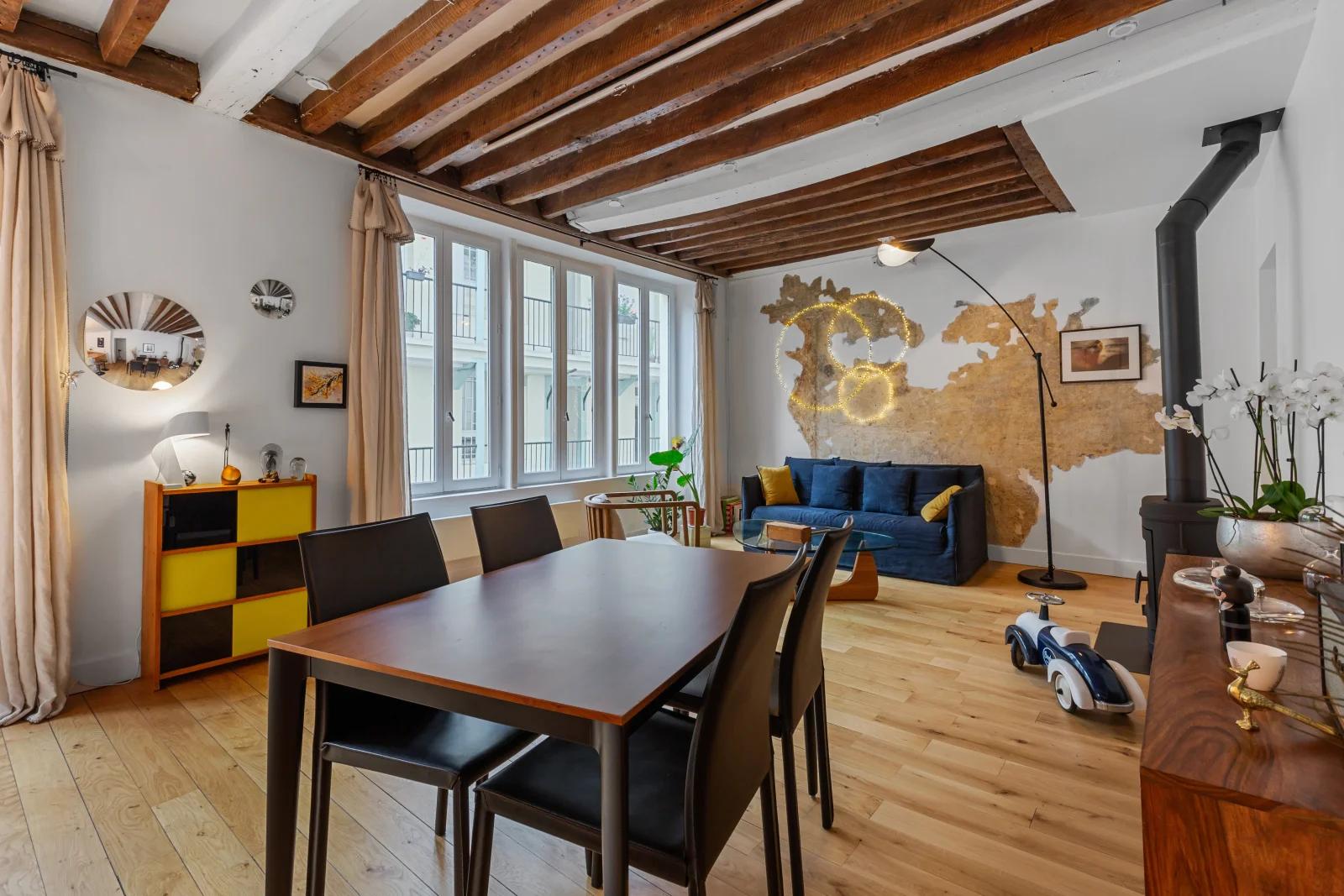 Meeting room in Warm and bright loft in the heart of Paris - 5