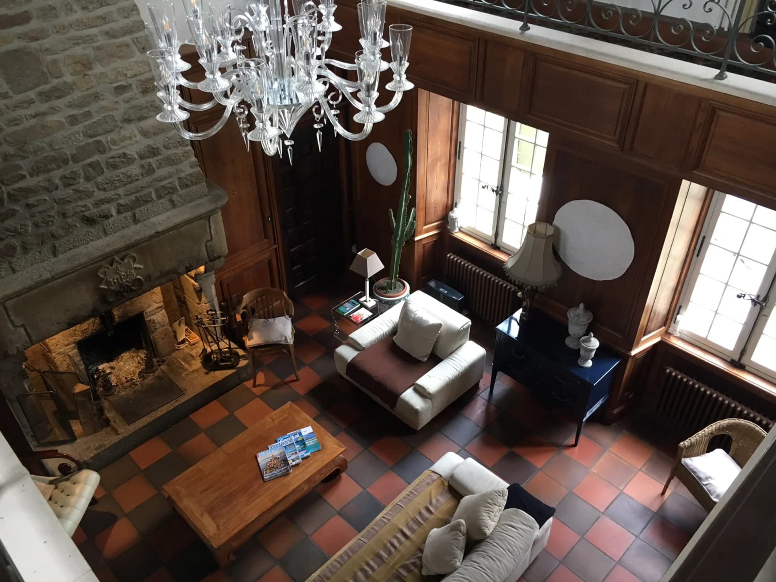 Living room in Malouinière-style manor house on the outskirts of Dinan - 1