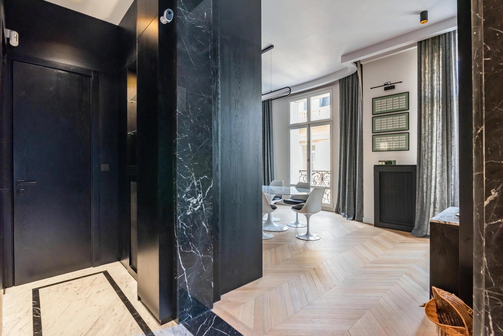 Bathroom in Apartment in the heart of the 16th arrondissement - 5