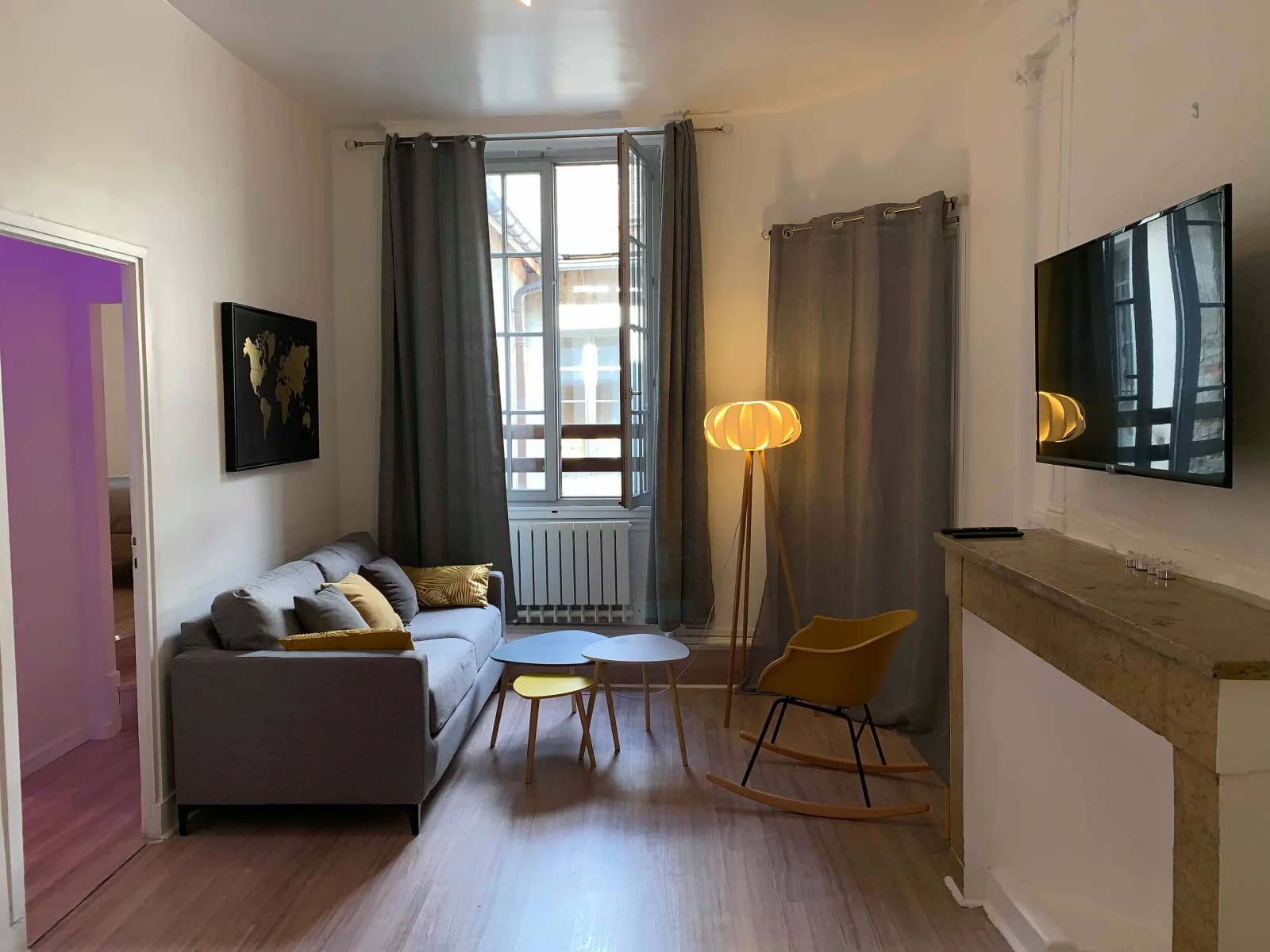 Space Charming 2-room apartment in the historic center - 1