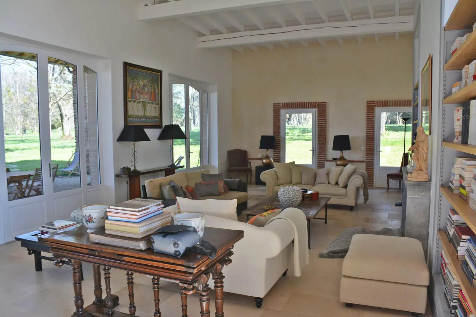 Living room in Large country house 10km from Toulouse - 3