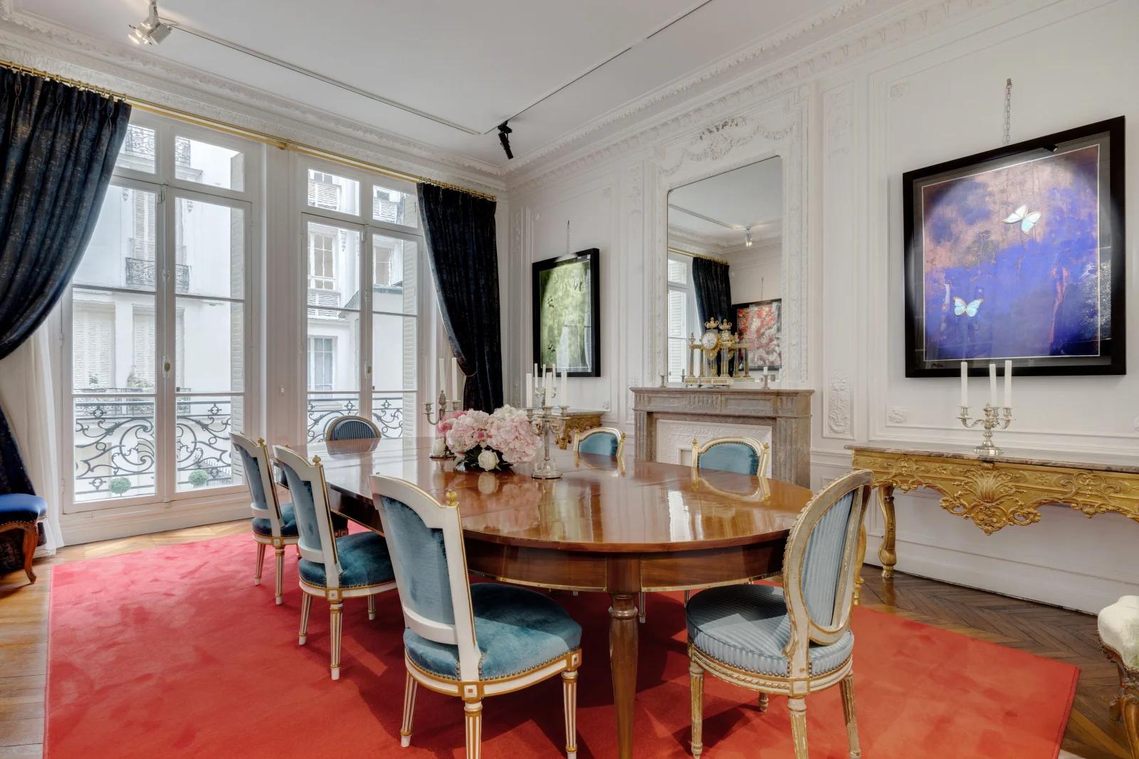 Meeting room in  Beautiful Haussmann apartment - 1