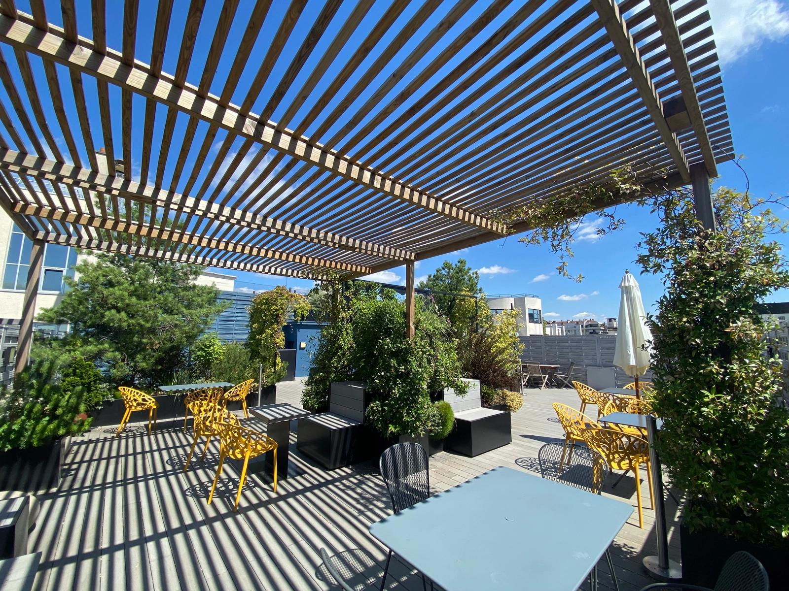 Salle de réunion dans Le Rooftop végétalisé avec vue sur la Tour Eiffel - 1