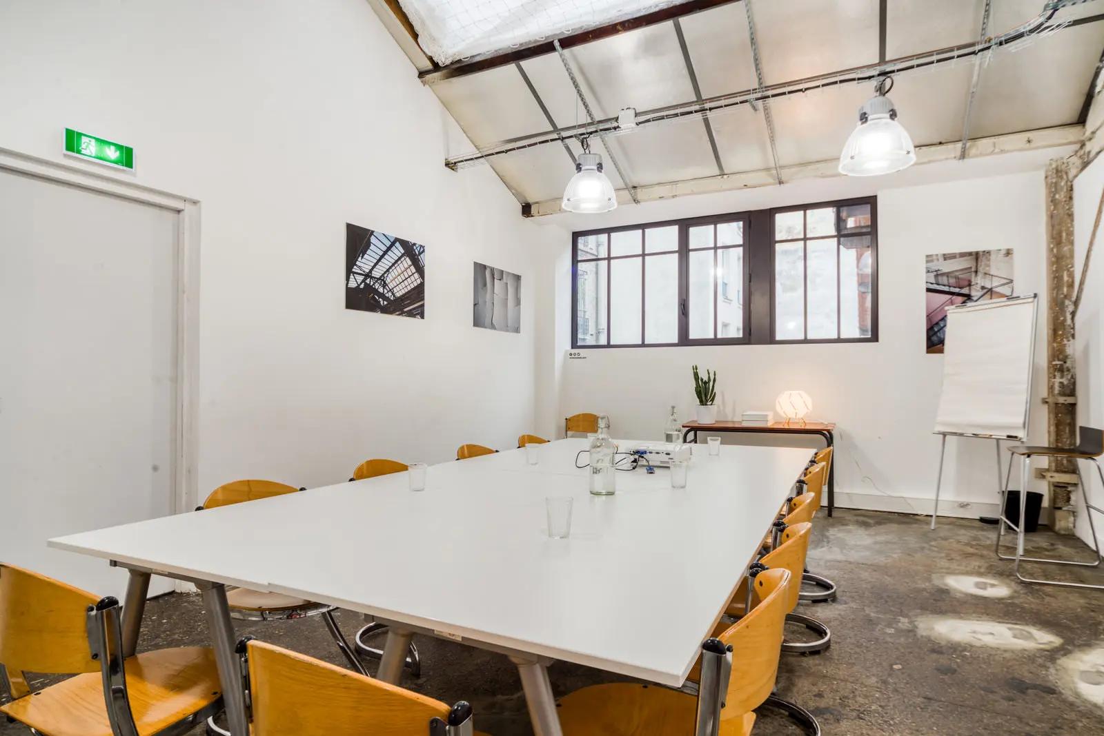 Meeting room in Industrial-style space - 1