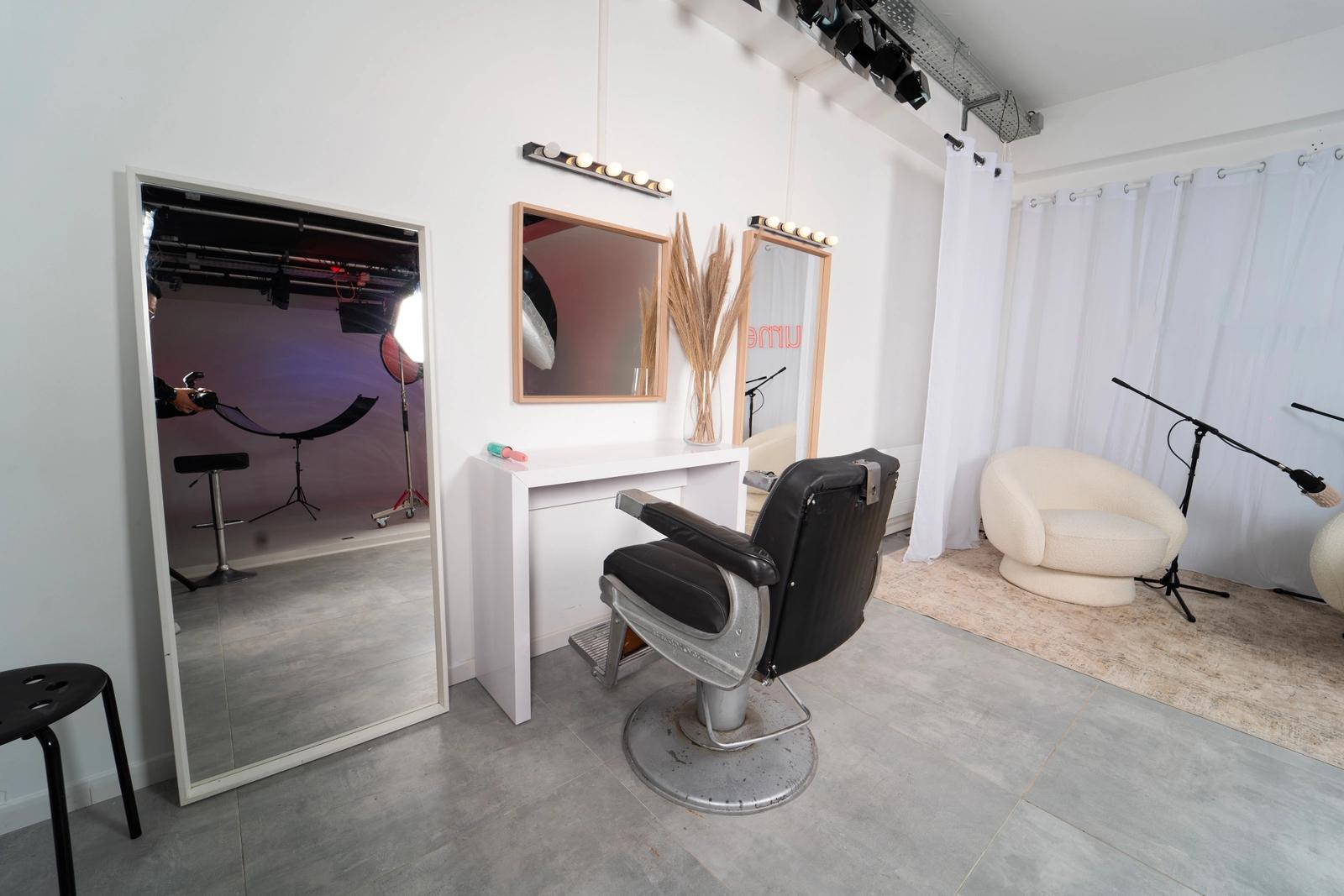 Salon dans Studio odeon - 4