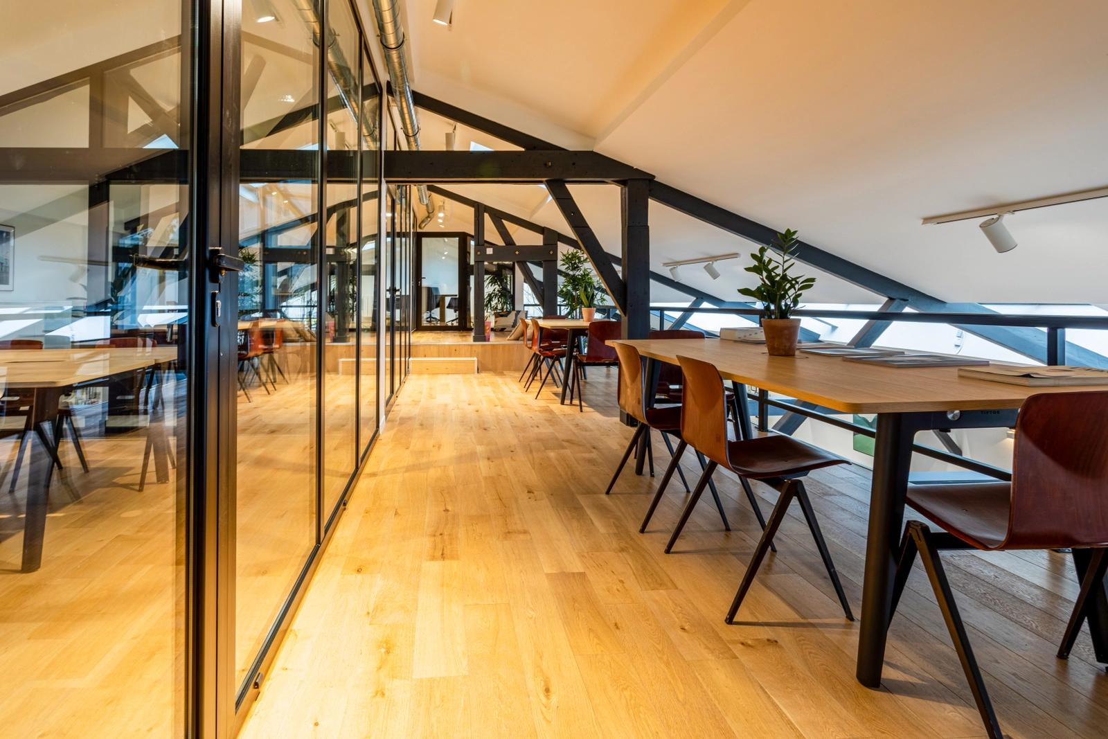 Meeting room in Superb glass-roofed loft in Paris - 1