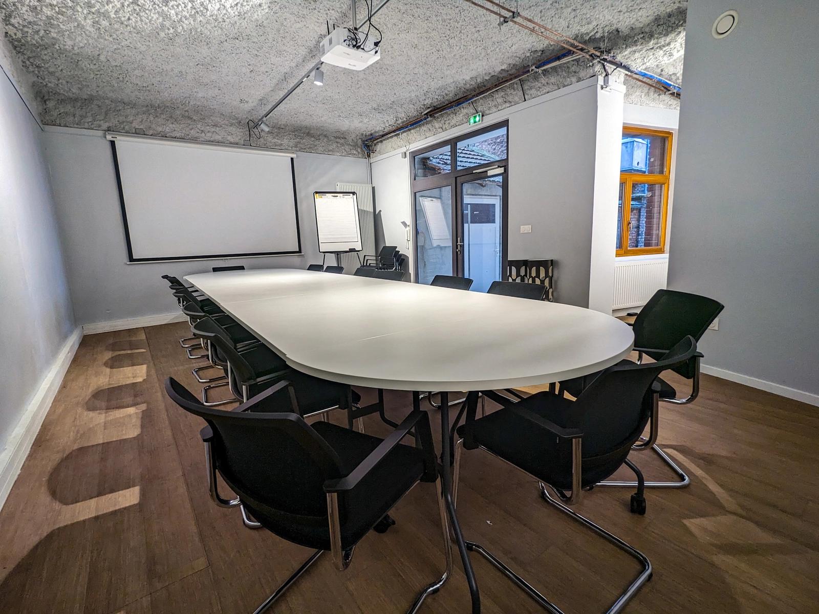 Meeting room in S3 40m² modular near Strasbourg center - 1