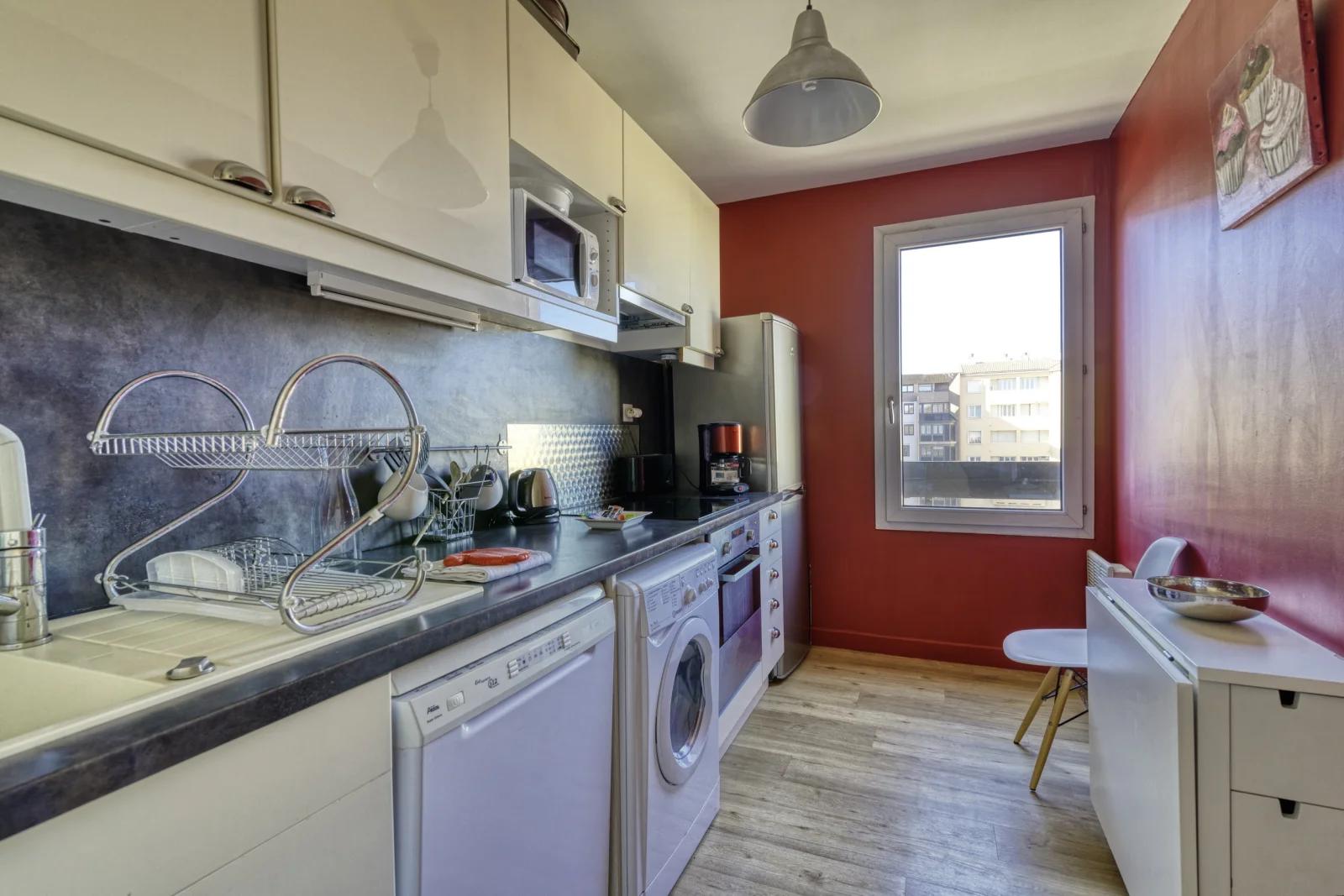 Kitchen in Bright apartment near Place Dupuy - 3