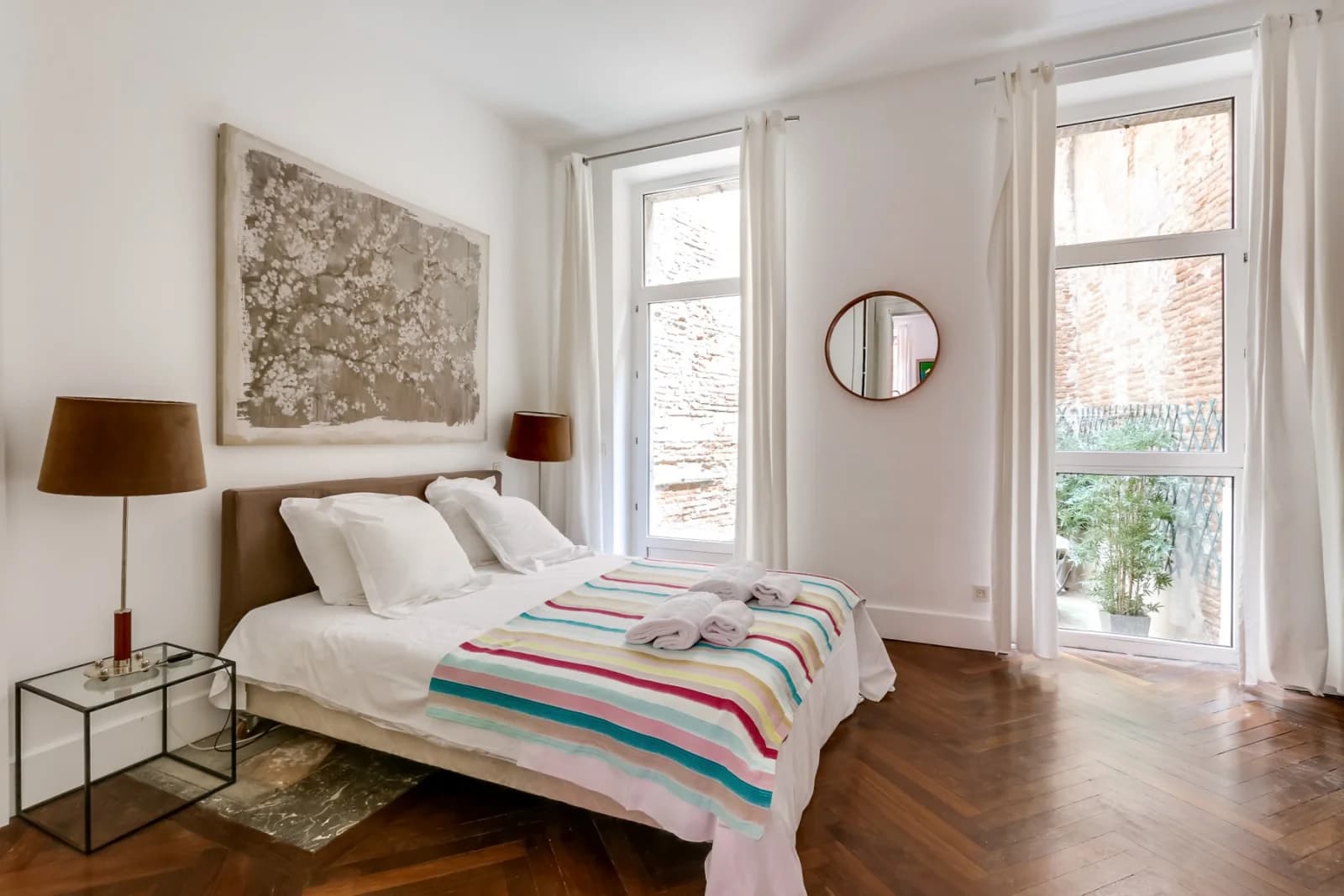 Bedroom in Beautiful bourgeois apartment in the city center - 4