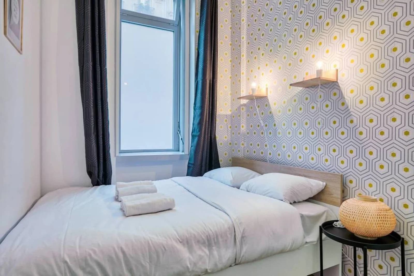 Dormitorio dentro Piso de diseño al pie de Montmartre - 1