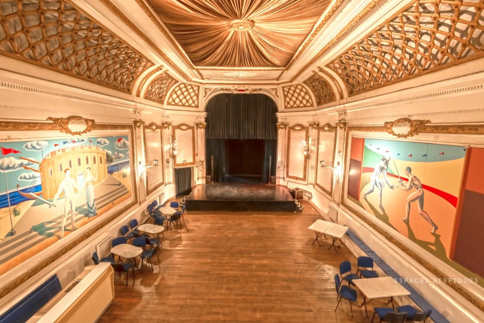 Sala dentro Teatro de 1898 en Béziers - 2