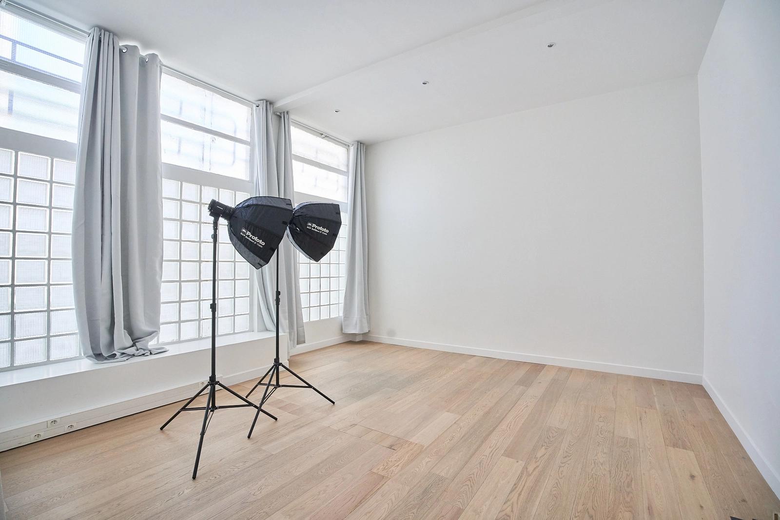 Bright photo studio just a stone's throw from Les Batignolles
