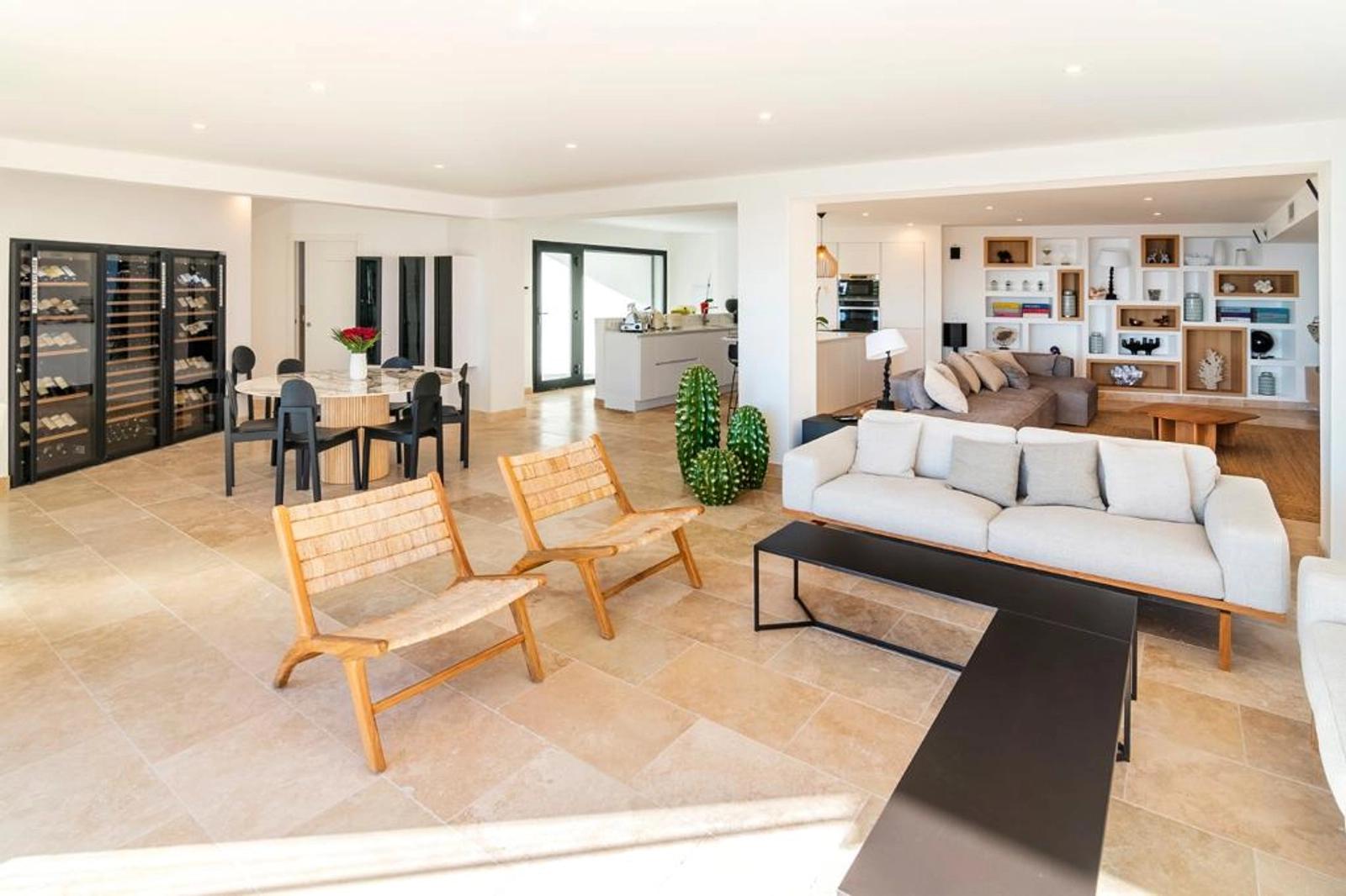 Living room in Villa vue mer - Piscine jacuzzi - 1