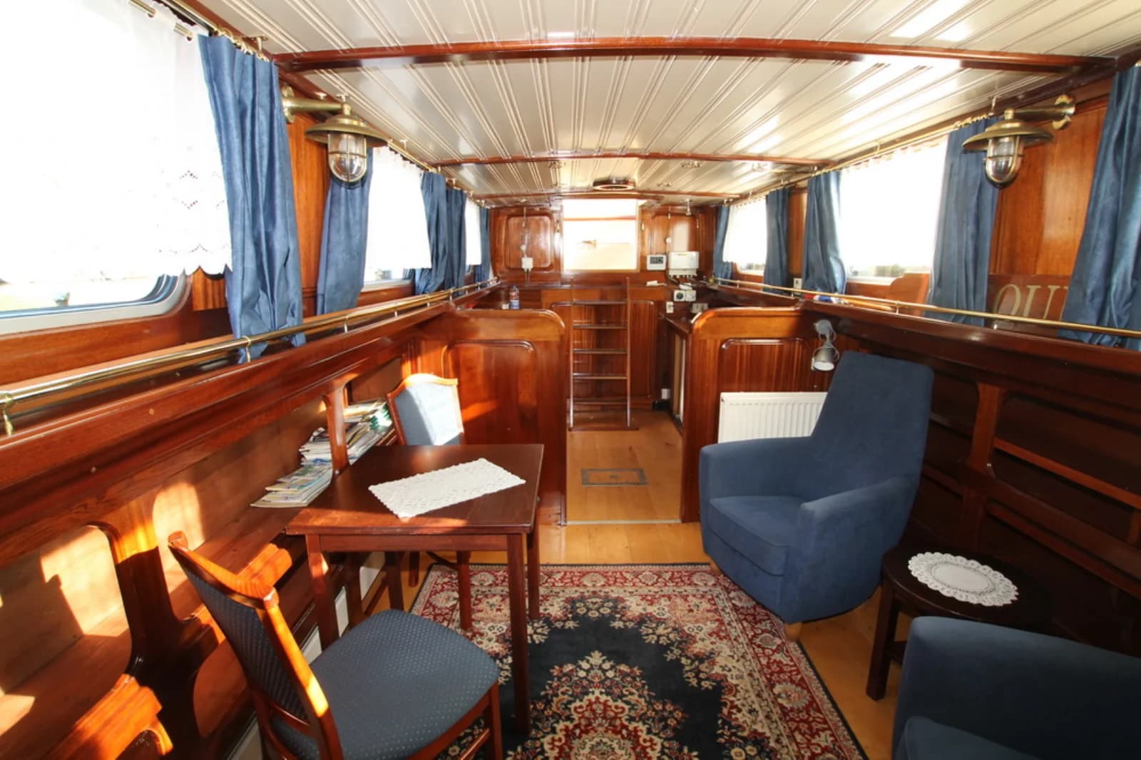 Meeting room in Magnificent barge - 0