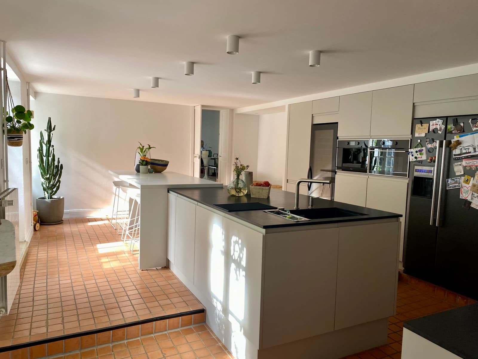 Kitchen dentro Casa con encanto a 15 minutos de La Rochelle - 2