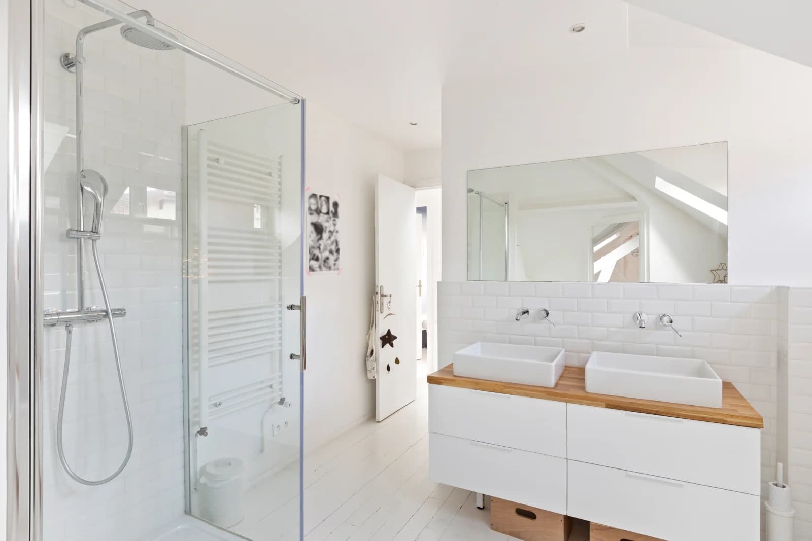 Bathroom in 100m² of green space to take a step back - 1