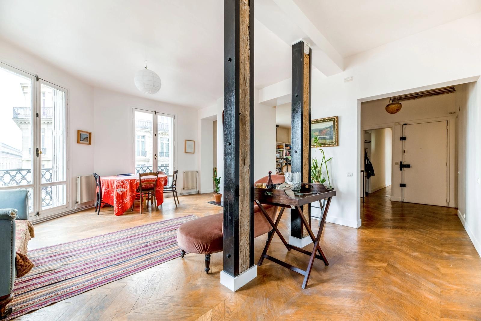 Salon dans Appartement - Vue sublime sur le Musée d'Orsay - 0