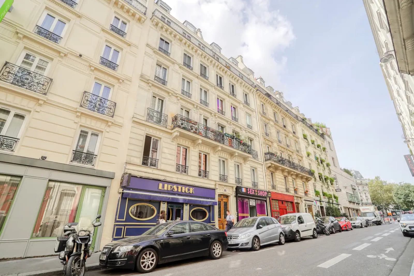 Space Haussmann apartment in the heart of Pigalle - 4