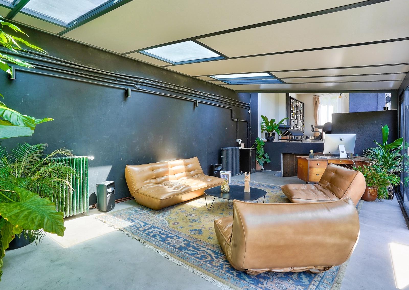 Living room in Loft with pool, winter garden and terrace - 3