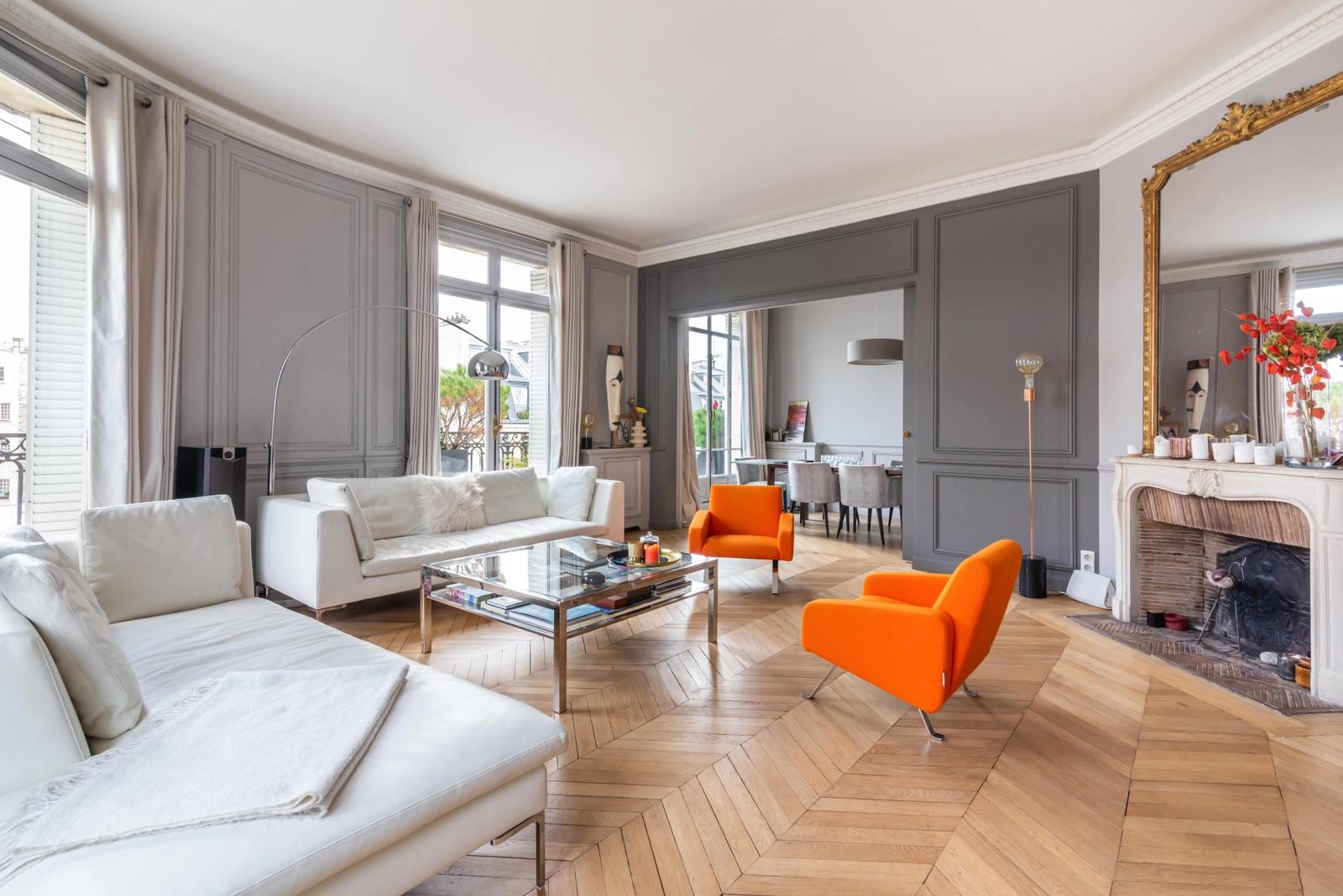 Living room in Wow! Splendid Haussmann apartment - 1
