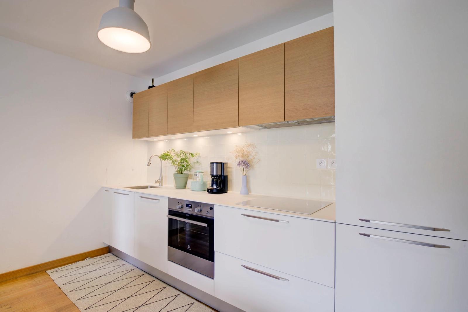 Kitchen in Air-conditioned apartment + large terrace - 1