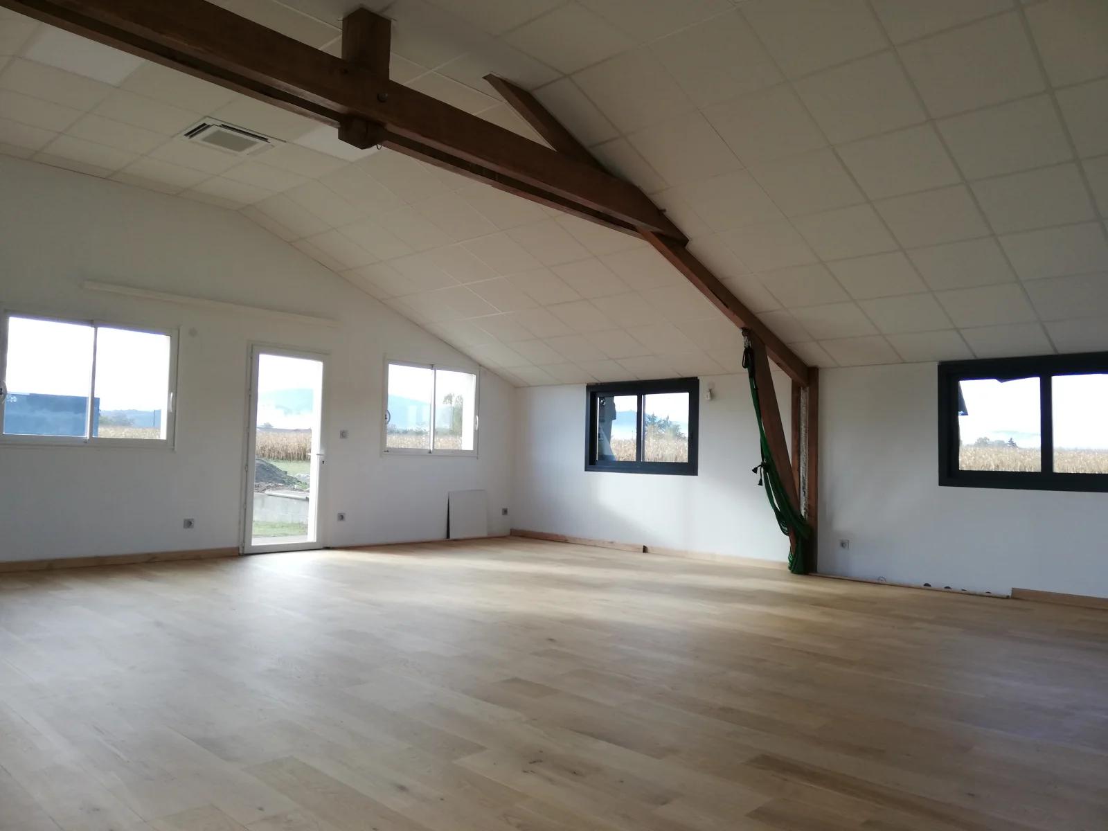 Meeting room in Salle de sport / Pilates studio / Yoga - 1