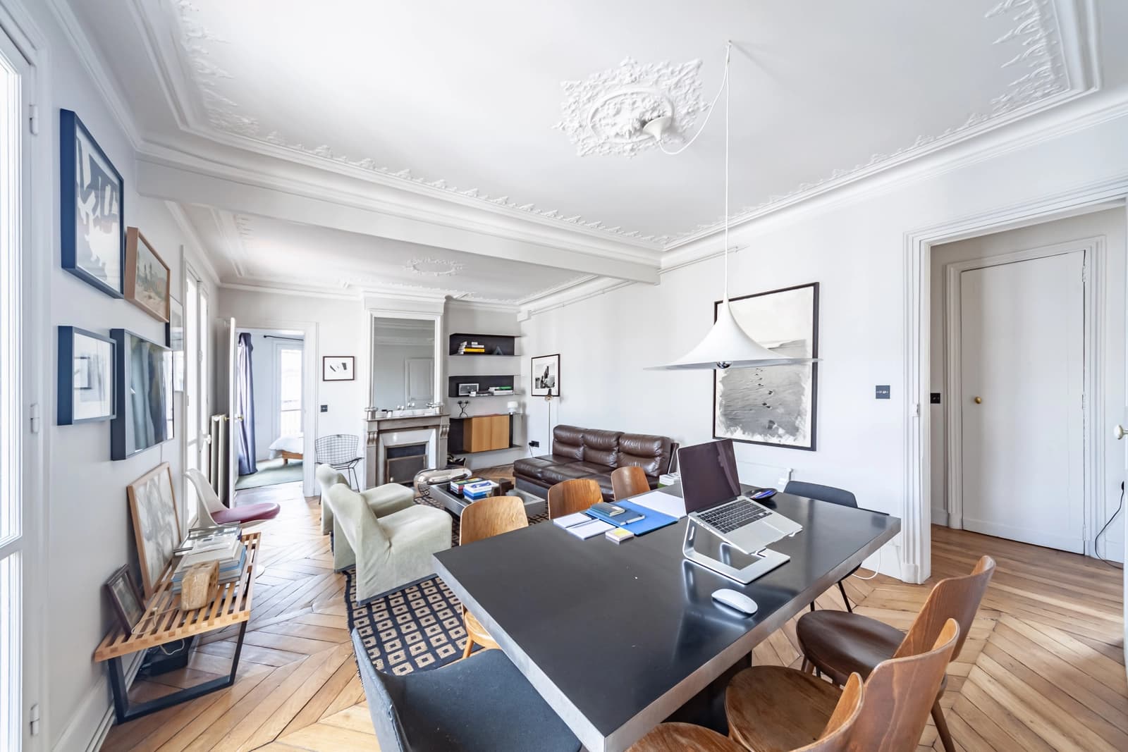 Living room in Montmartre : Bright, designer apartment - 1