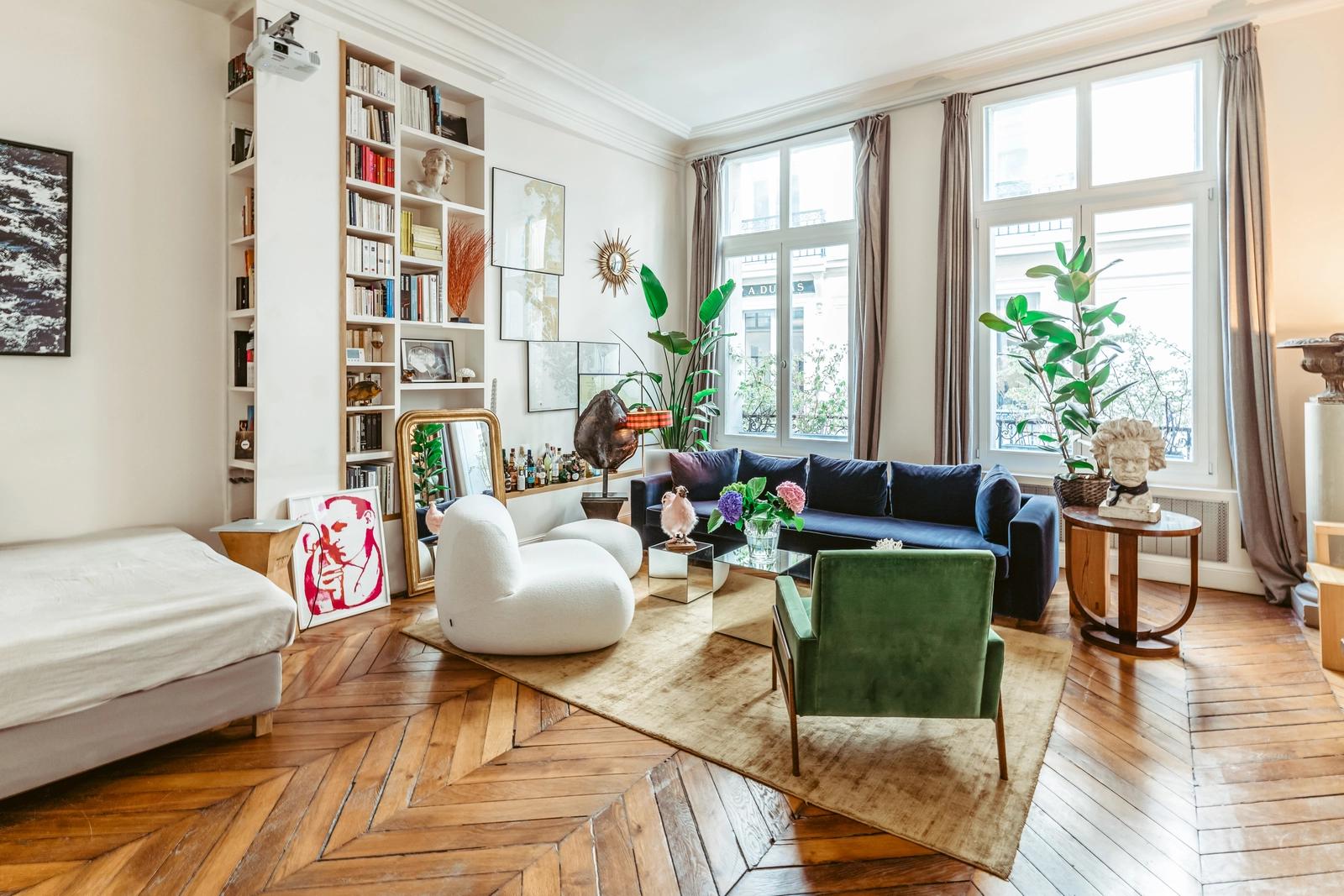 Living room in 112m² between La Bourse and the Palais Royal - 1