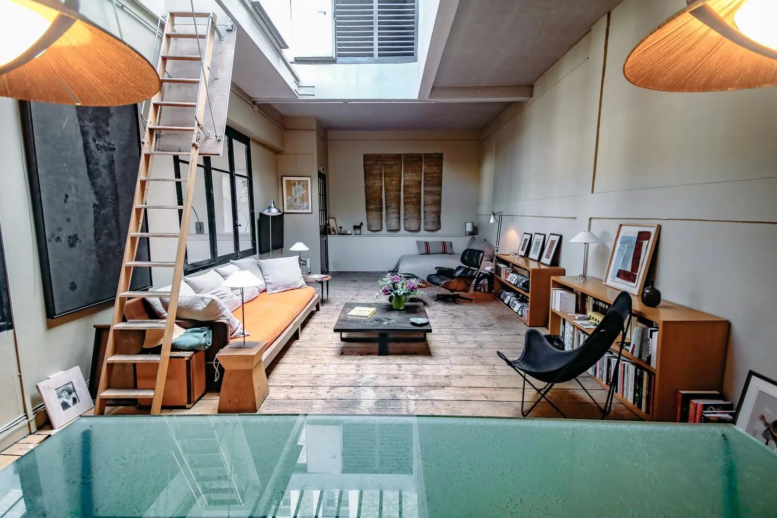 Living room in Lighting and design studio in Paris - 1