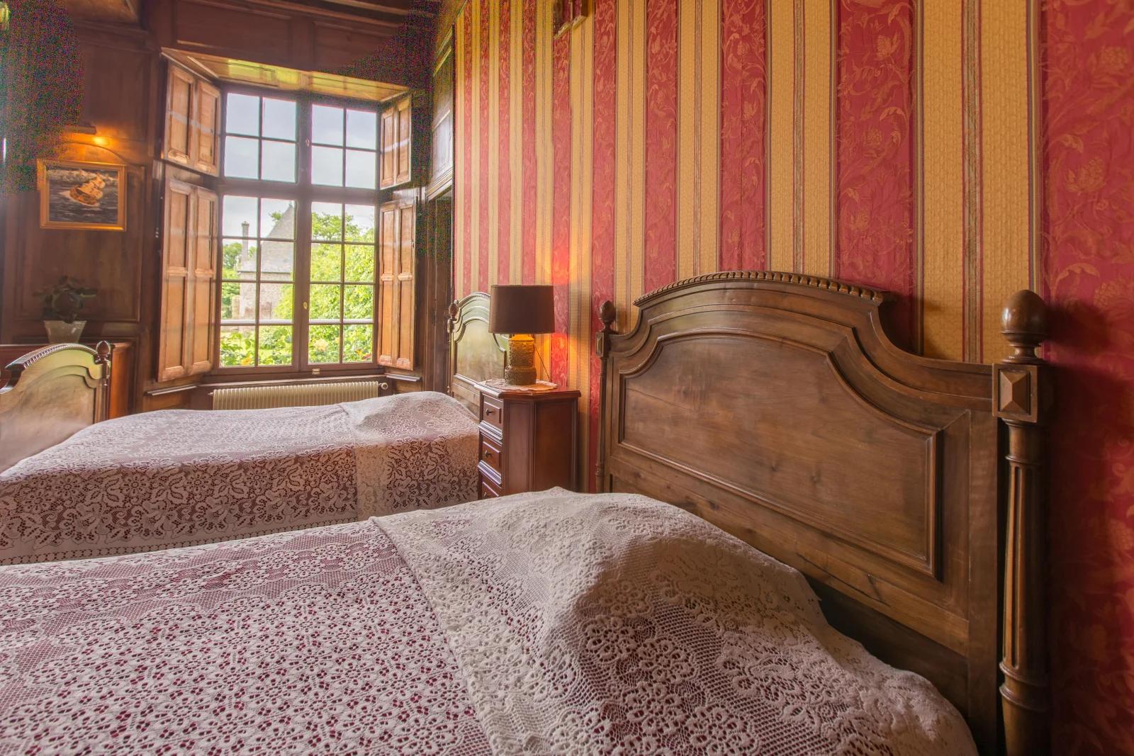 Bedroom in Château d'Equilly (Granville) - 1