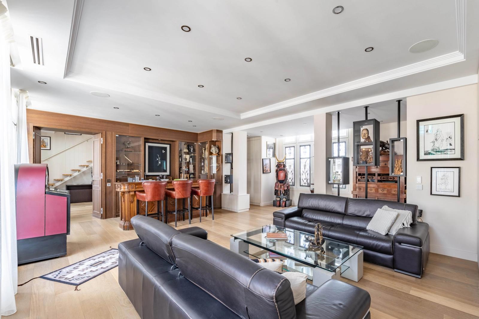 Living room in Luxury Haussmann apartment - 0